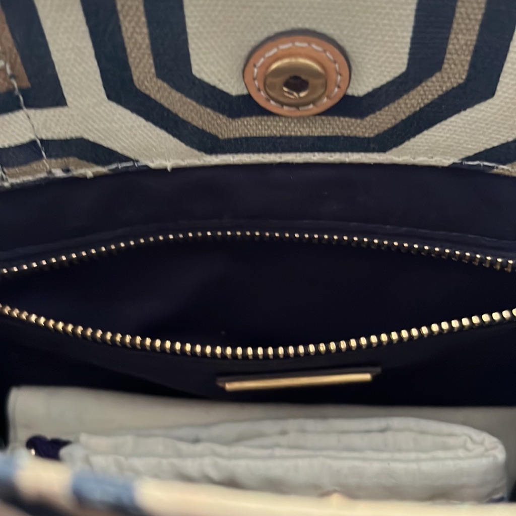 Tory Burch Geometric Double Handle Handbag With Dust Bag.